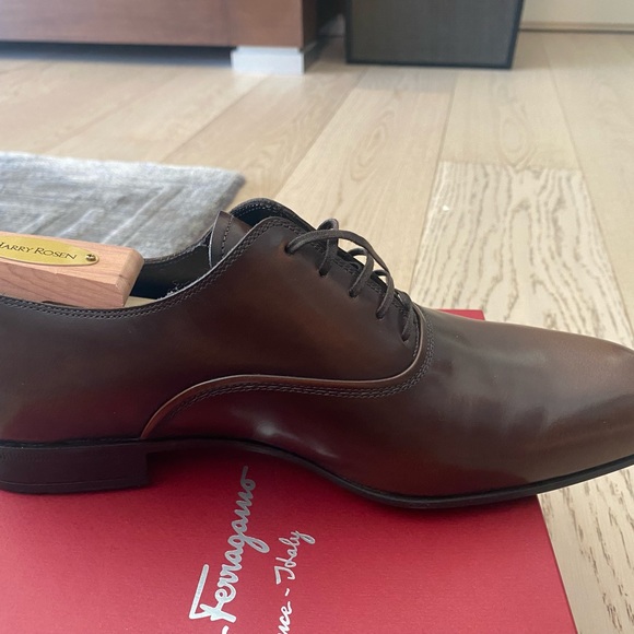 Authentic Salvatore Ferragamo -Leather Dunn Oxford Never Been Worn!! - Picture 6 of 11